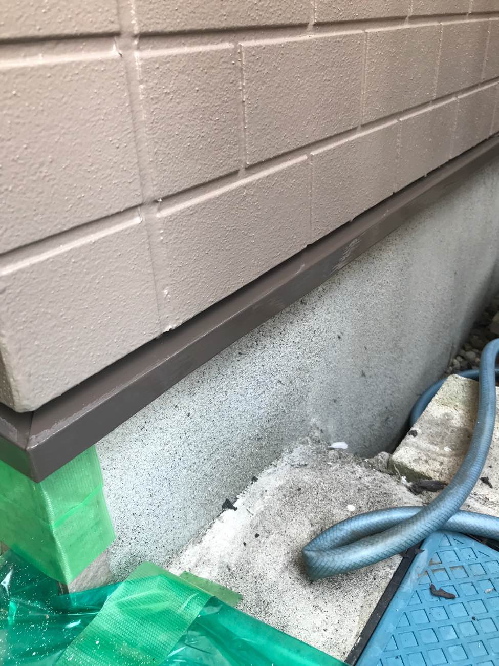 水切りの中塗り塗装