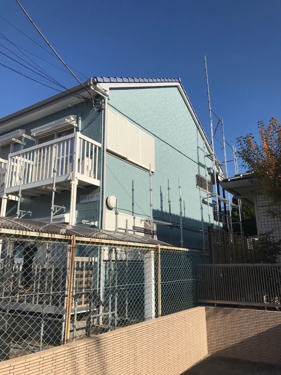 埼玉県越谷市東大沢 Cアパート 足場解体前の妻側全景