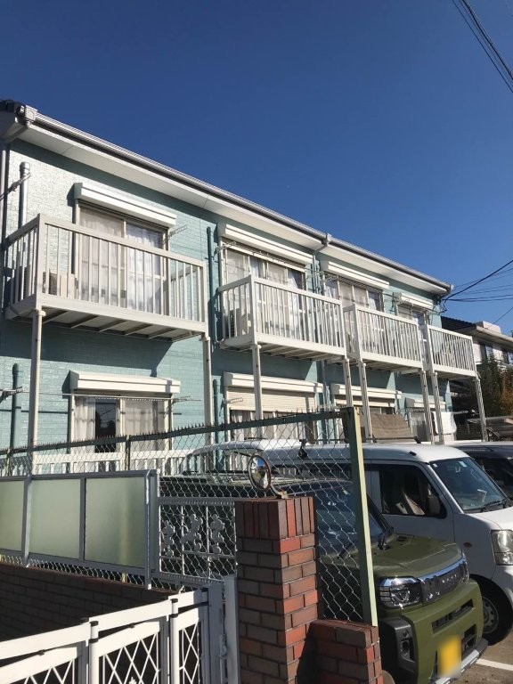 埼玉県越谷市東大沢 Cアパート 外壁塗装施工後の正面全景