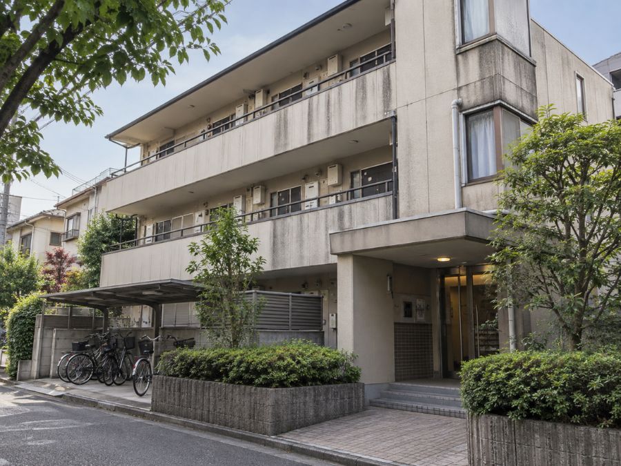 東京都杉並区のマンション・アパート外壁塗装のお悩みをイメージした建物外観
